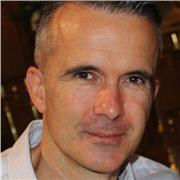 Enseño programas de Adobe, como Illustrator, Photoshop, Acrobat, PitStop, así como FCPX